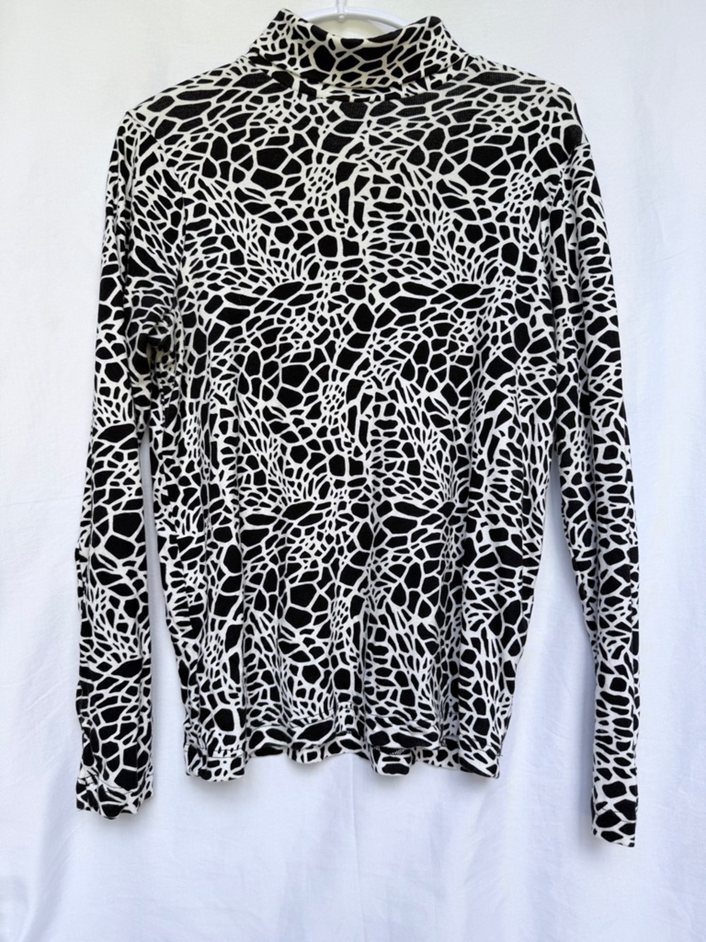 Kim Rogers Black and White Abstract Knit Mock Neck Top